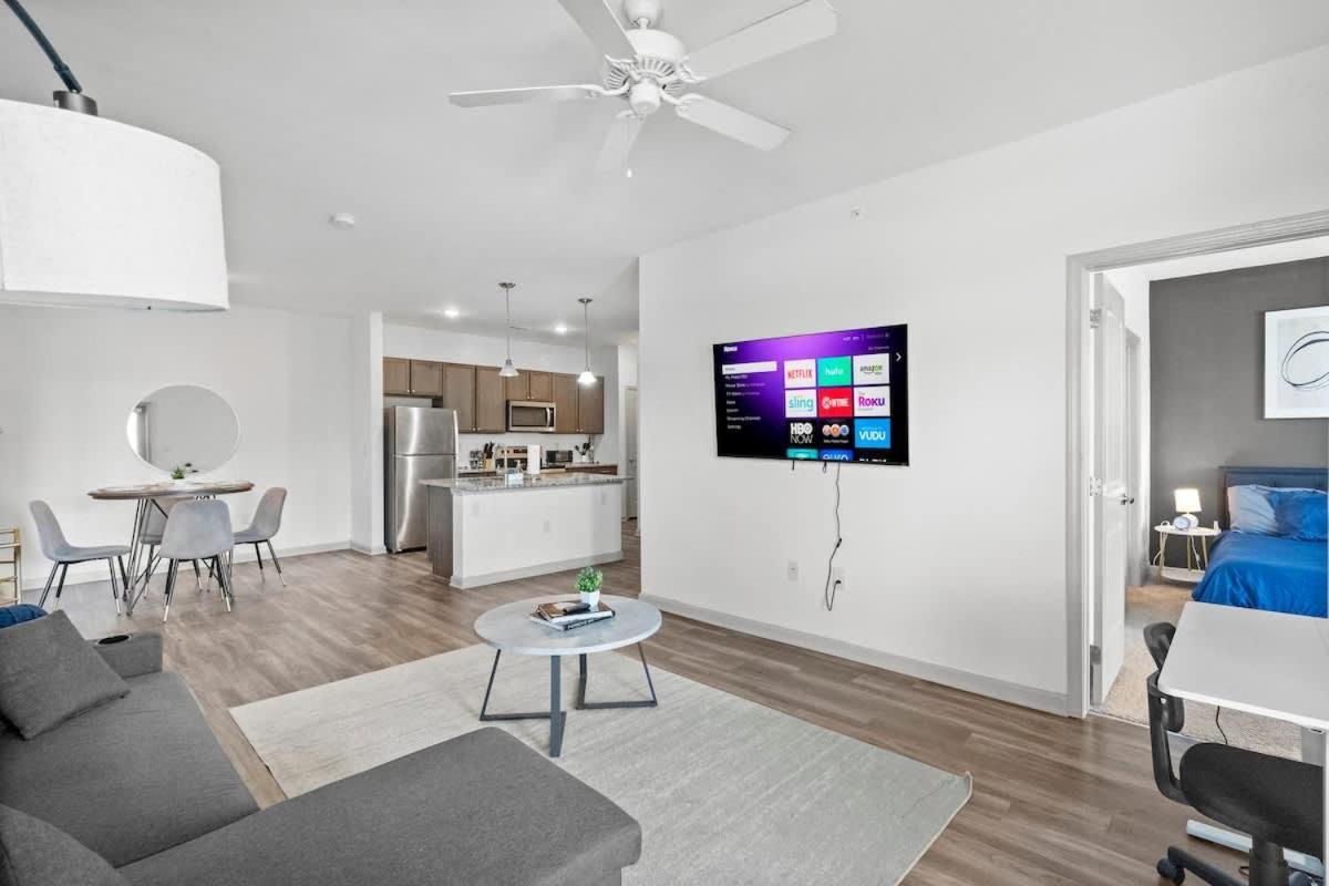 Apartment Upscale King 2br Mins To Uptown Charlotte